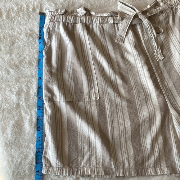 Torrid Striped HIgh-Rise Linen Blend Shorts Size 3 (3X) - Picture 5 of 8